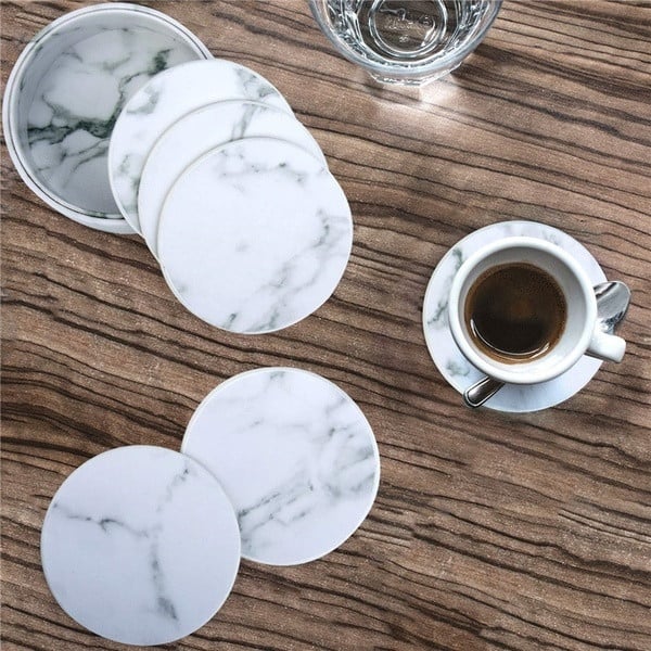 Set of six coasters with marble effect