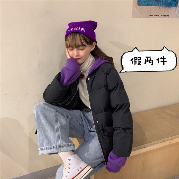 Rövid téli kabát fekete és sárga zsebekkel