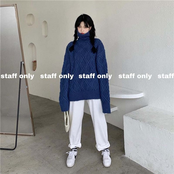 Γυναικείο  πουλόβερ με κολάρο πόλο σε μπλε και μπεζ χρώμα