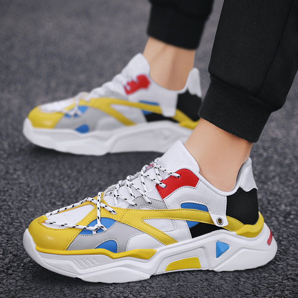 Ανδρικά αθλητικά παπούτσια νέο μοντέλο με κορδόνια και παχιά σόλα σε μαύρο, κόκκινο και κίτρινο χρώμα