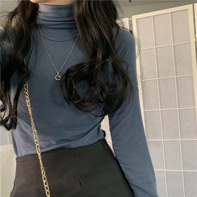 Γυναικεία μπλούζα με κολάρο σε διάφορα χρώματα