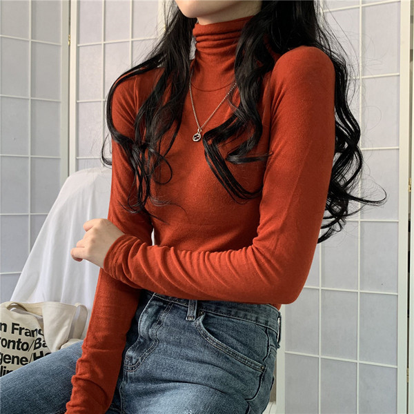 Γυναικεία μπλούζα με κολάρο σε διάφορα χρώματα