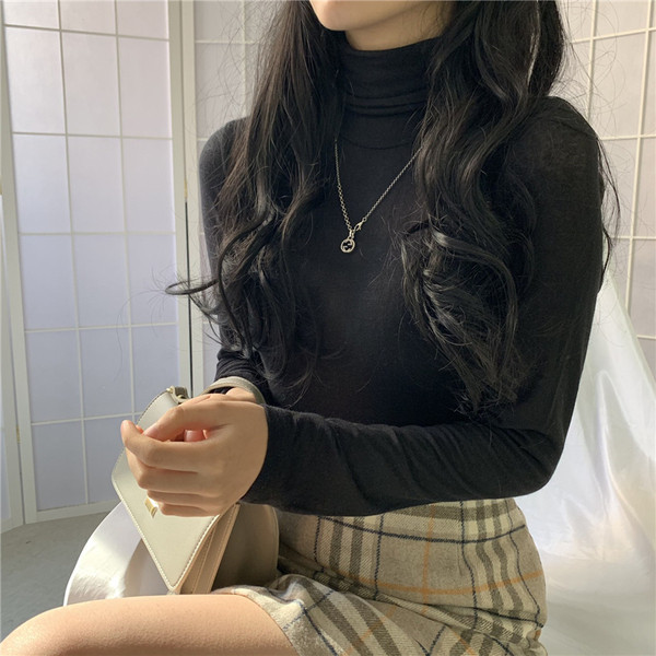 Γυναικεία μπλούζα με κολάρο σε διάφορα χρώματα