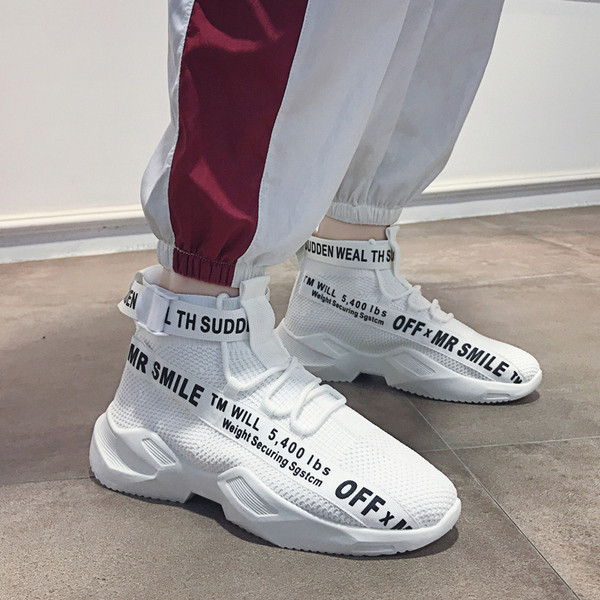 Νέο μοντέλο ανδρικά αθλητικά παπούτσια με κορδόνια και παχιά σόλα σε γκρι, κόκκινο και μαύρο χρώμα