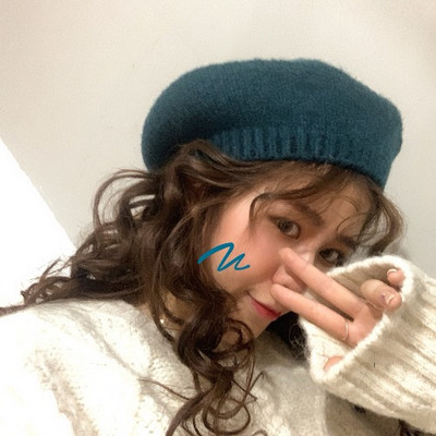 Γυναικείο πλεκτό καπέλο σε διάφορα χρώματα