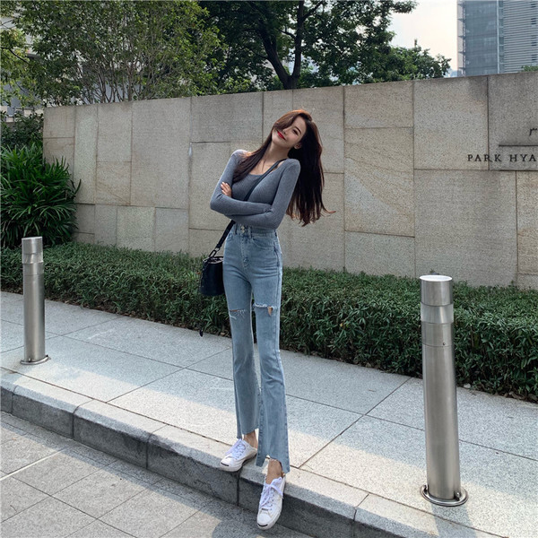 Blugi lungi asimetrici cu motive rupte in albastru