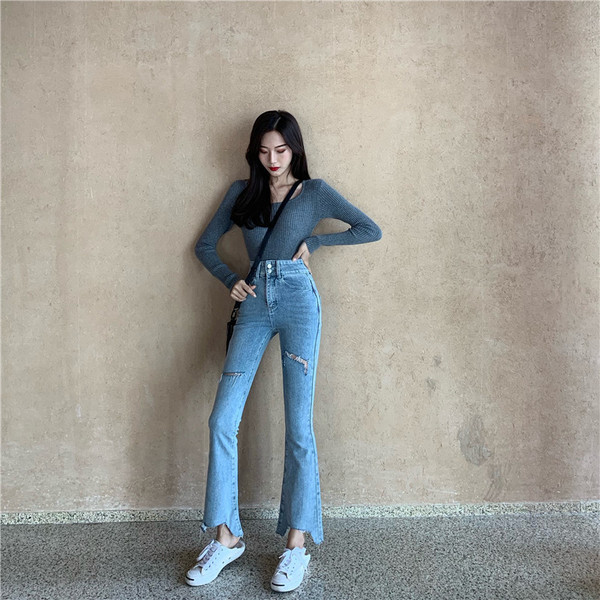 Blugi lungi asimetrici cu motive rupte in albastru