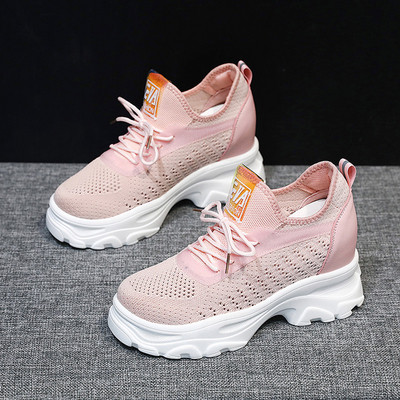 Καθημερινά γυναικεία παπούτσια με δίχτυ σε μαύρο, λευκό και ροζ χρώμα