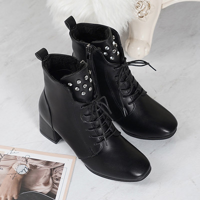 Κομψές μαύρα έκο δερμάτινεςμ πότες με χοντρό τακούνι 