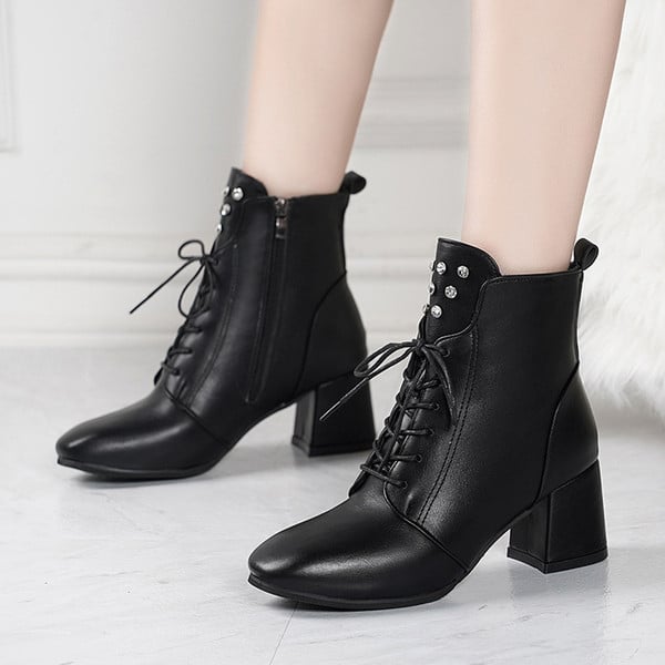 Κομψές μαύρα έκο δερμάτινεςμ πότες με χοντρό τακούνι 