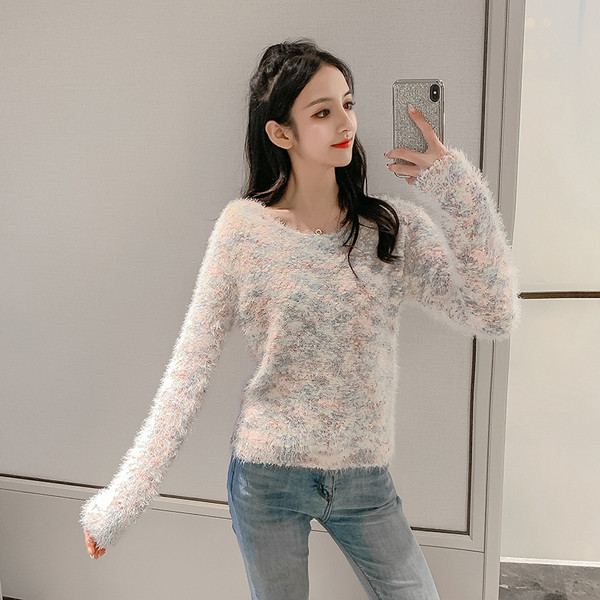 Χρωματιστό γυναικείο πουλόβερ  με λαιμόκοψη O σε διάφορα χρώματα