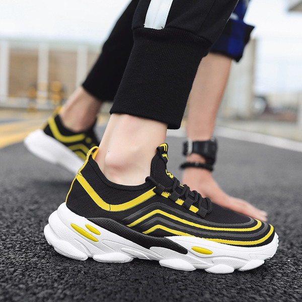 Adidasi moderni pentru barbati cu sireturi si talpa groasa in alb, negru si galben