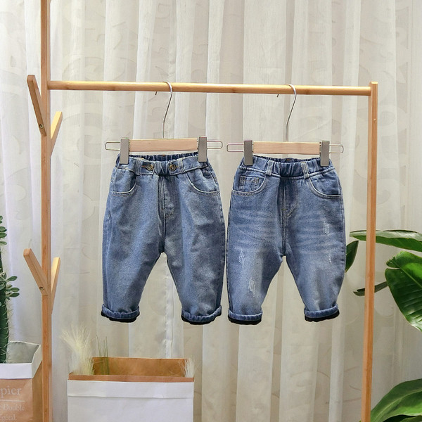 Нов модел модерни детски дънки с джобове и мека подплата в син цвят