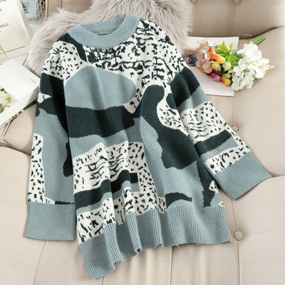 Γυναικείο casual πουλόβερ με ωοειδές λαιμόκοκκο και χρωματικό μοτίβο σε τρία χρώματα