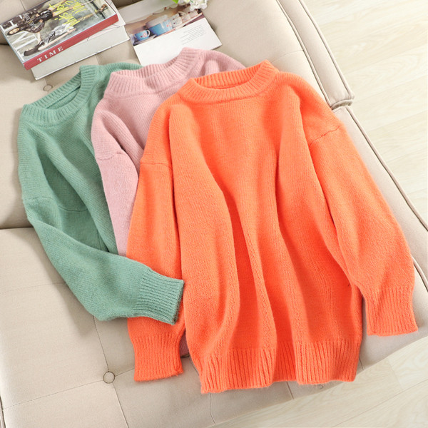 Női alkalmi pulóver ovális nyakkivágással, különböző színekben