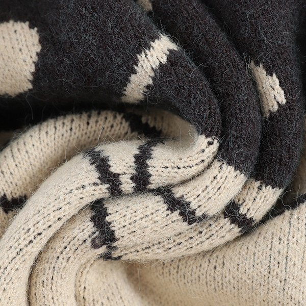 Pulover de dama cu decolteu rotund in trei culori