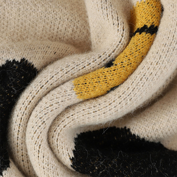 Modern női pulóver barna és bézs színben