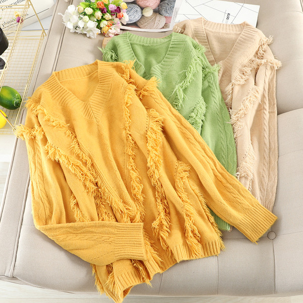 Pulover de dama modern cu decolteu spitz si franjuri in mai multe culori