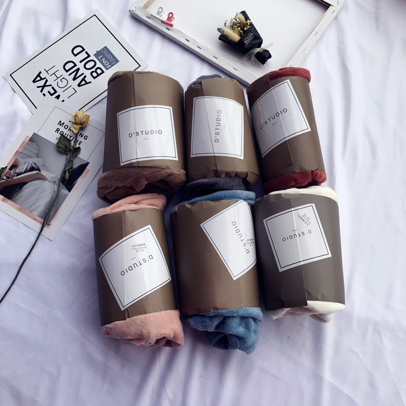 Γυναικείο αθλητικό παντελόνι σε διάφορα χρώματα με απαλή επένδυση