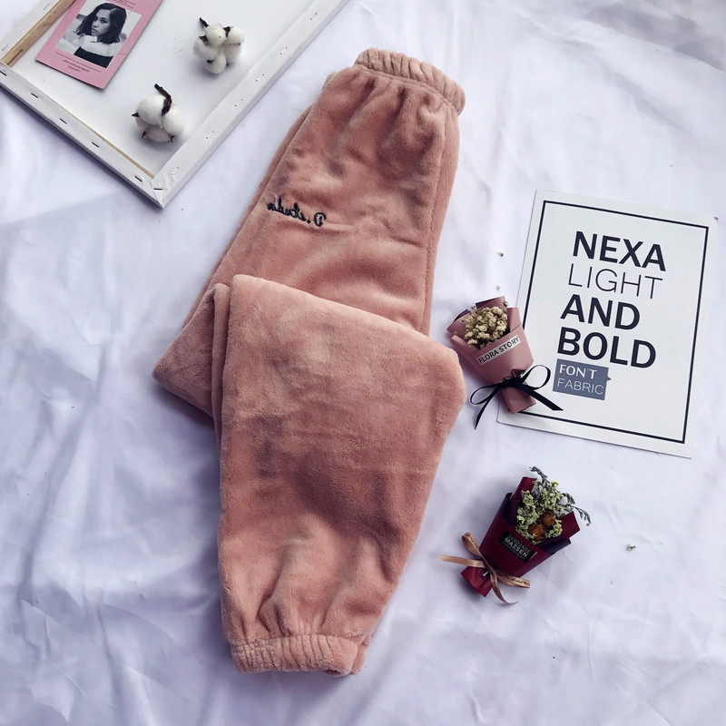 Γυναικείο αθλητικό παντελόνι σε διάφορα χρώματα με απαλή επένδυση