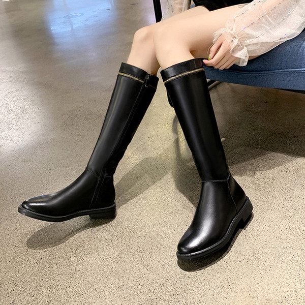 Cizme de damă elegante din piele, cu talpă plată, de culoare neagră