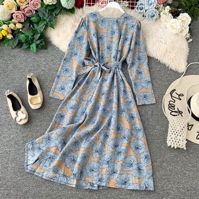 Modern női ruha hosszú ujjal, három színben