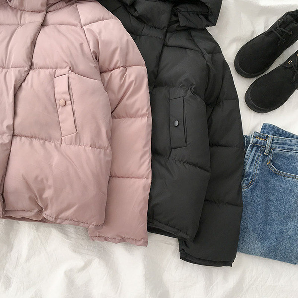 Geaca de iarna casual de dama cu gluga in negru si roz