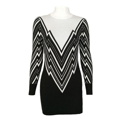 Modern női rövid ruha magas gallérral és hosszú ujjú fekete színben