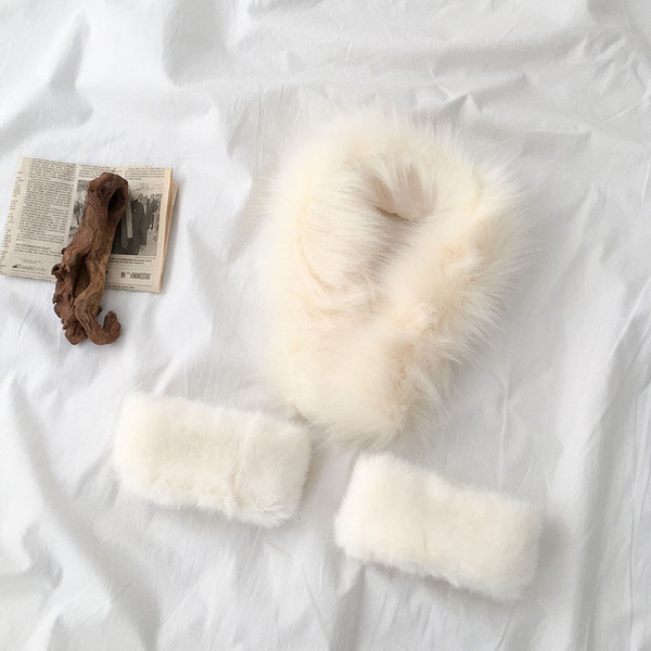 Geaca de dama model nou cu gluga si captuseala moale in bej si roz