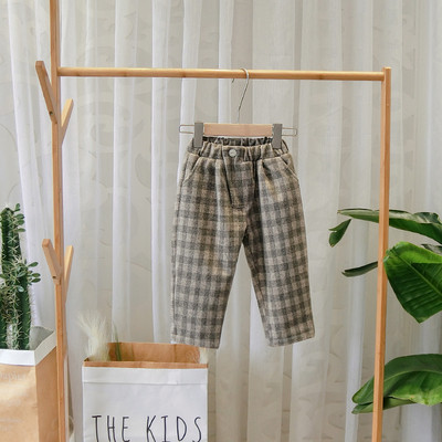 Παιδικά καρό παντελόνια για αγόρια σε γκρι και καφέ χρώματα