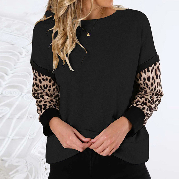 Καθημερινό γυναικείο πουλόβερ με ωοειδές ντεκολτέ και ζωικό μοτίβο σε τρία χρώματα