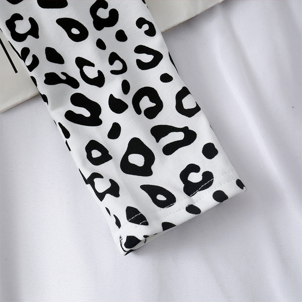 Καθημερινή γυναικεία μπλούζα με κολάρο και ζωικό μοτίβο σε διάφορα χρώματα