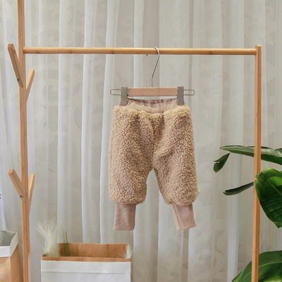 Új modell gyereknadrág fiúknak barna, zöld, bézs és fehér színben