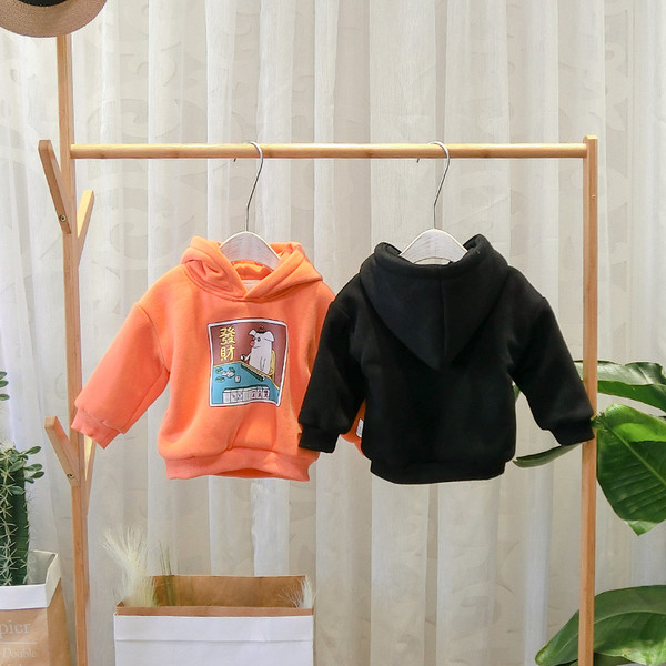 Hanorac pentru copii model nou cu gluga si aplicatie pentru baieti