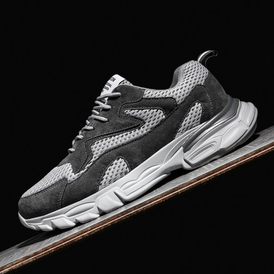 Αθλητικά ανδρικά παπούτσια με δεσμούς σε τρία χρώματα