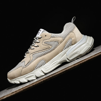 Αθλητικά ανδρικά παπούτσια με δεσμούς σε τρία χρώματα