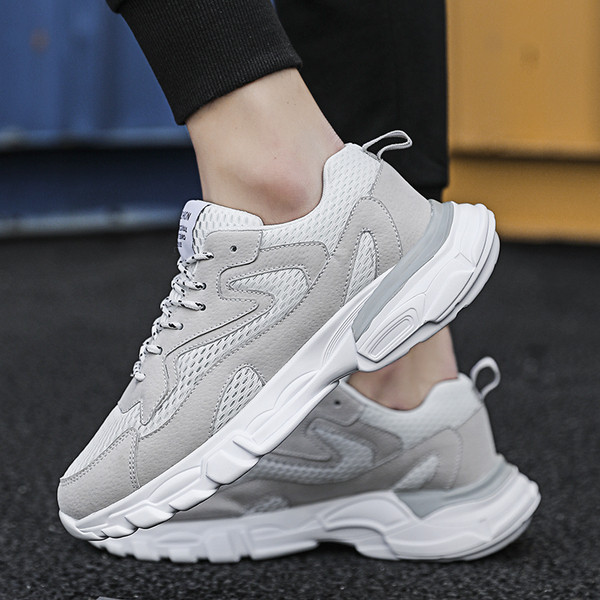 Αθλητικά ανδρικά παπούτσια με δεσμούς σε τρία χρώματα