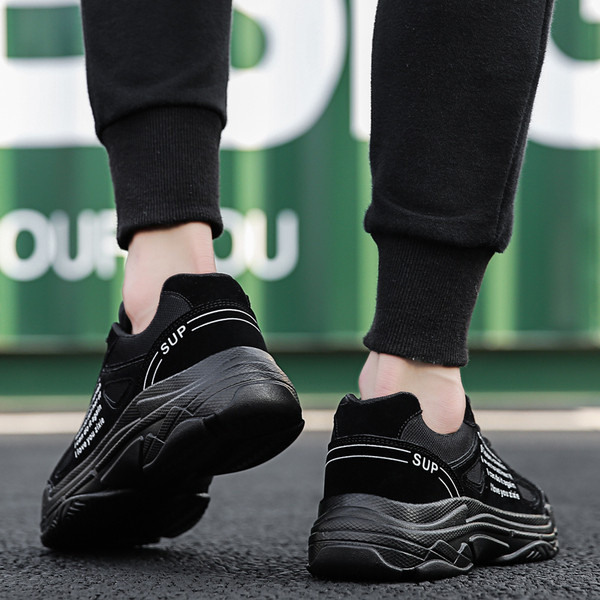 Αθλητικά γυναικεία  παπούτσια με κορδόνια και σκληρή σόλα σε τρία χρώματα