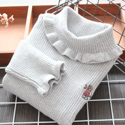 Pulover de dama modern cu guler polo si broderie pentru fete in gri si alb