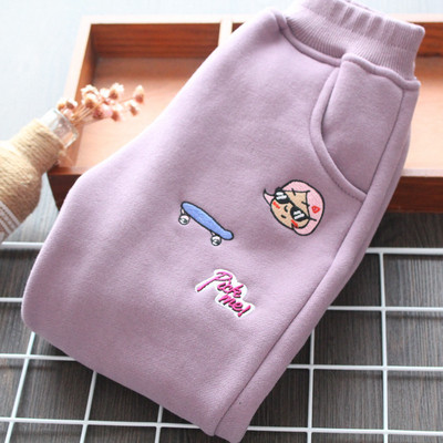 Μοντέρνο παιδικό αθλητικό μπουφάν σε κεντήματα μπλε, μαύρο και μοβ χρώμα