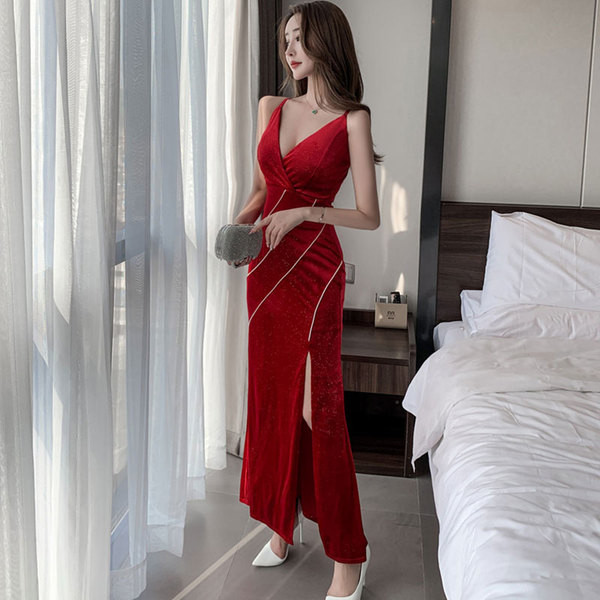 Rochie elegantă de damă, cu bretele subțiri și pietre în roșu și negru