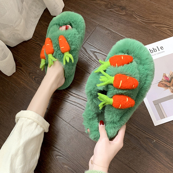 Papuci de puf de damă cu element 3D în verde și maro