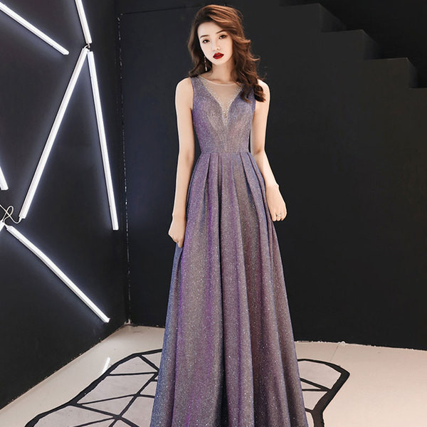 Stílusos női hosszú ruha tüllel és fényes hatással három színben