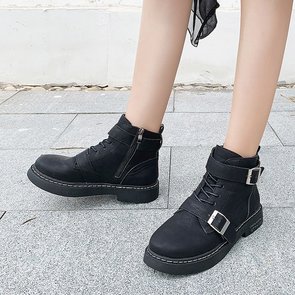 Cizme de top dama cu elemente metalice de culoare neagra