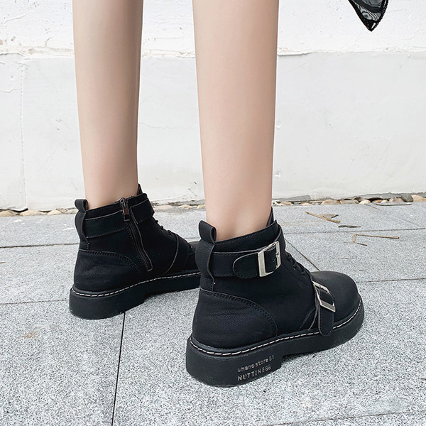 Cizme de top dama cu elemente metalice de culoare neagra