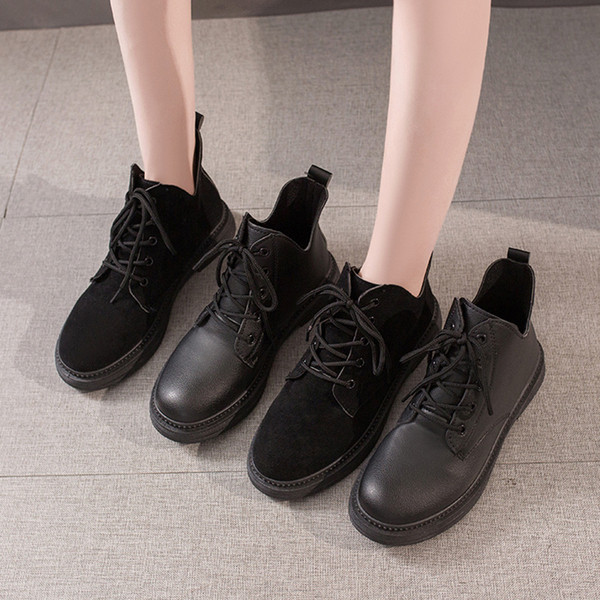 Pantofi moderni de dama cu sireturi si talpa plata in negru