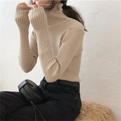 Pulover de dama modern cu guler polo in bej, negru si maro