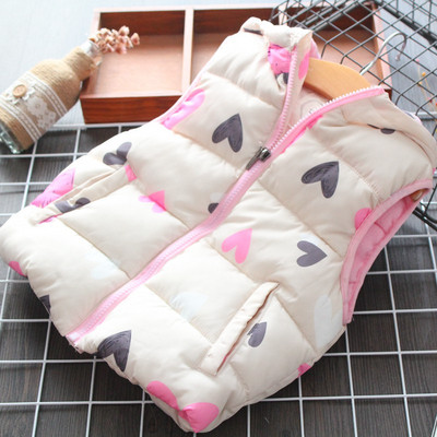 Model nou de vestă pentru copii cu glugă de inimioare în alb, negru și roz