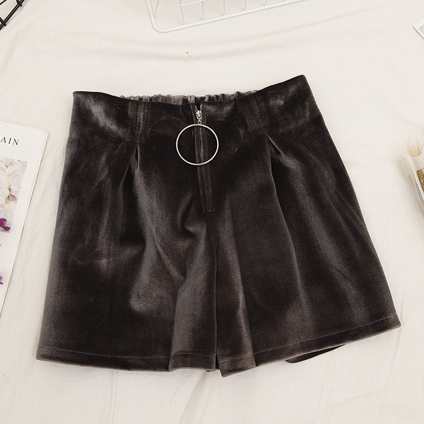 Pantaloni scurți casual de damă cu fermoar în culorile gri și negru