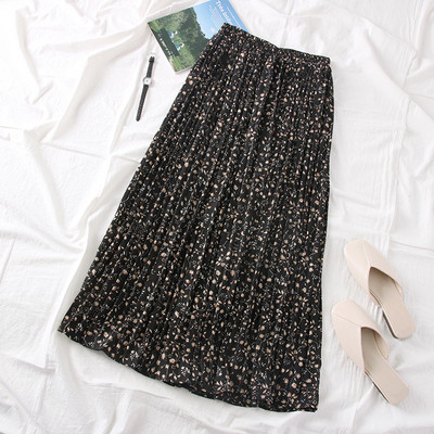 Fusta de dama actuala cu model - model croiat in mai multe culori